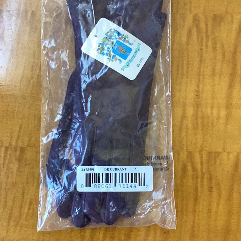 Portolano lamb skin gloves.